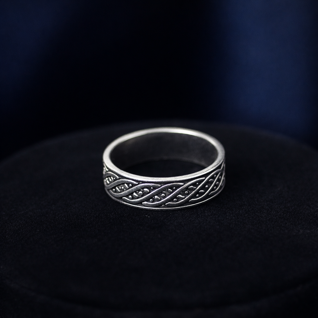 Vintage Braided Vine Oxidised 925 Silver Ring