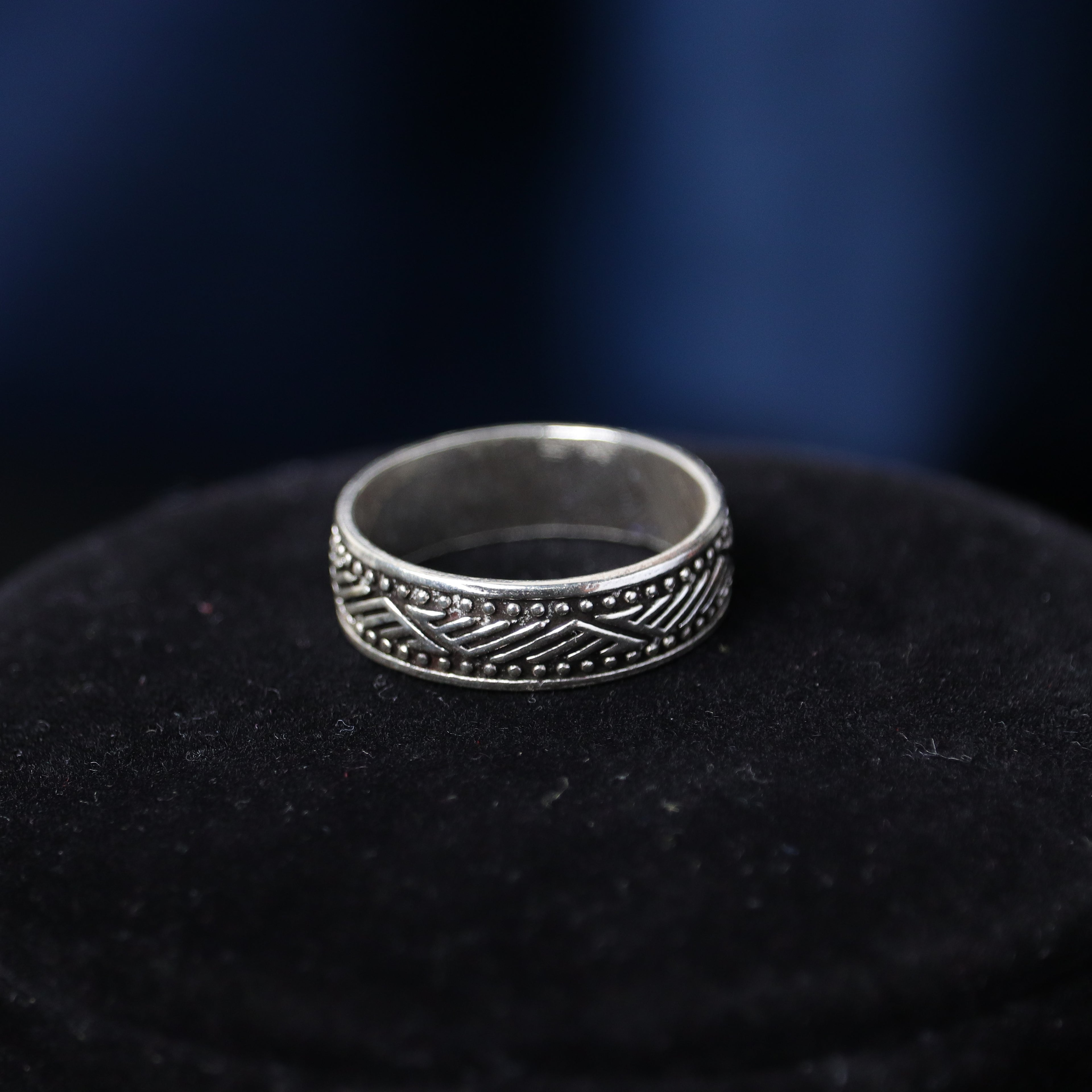 Chevron Weave Oxidised 925 Silver Ring